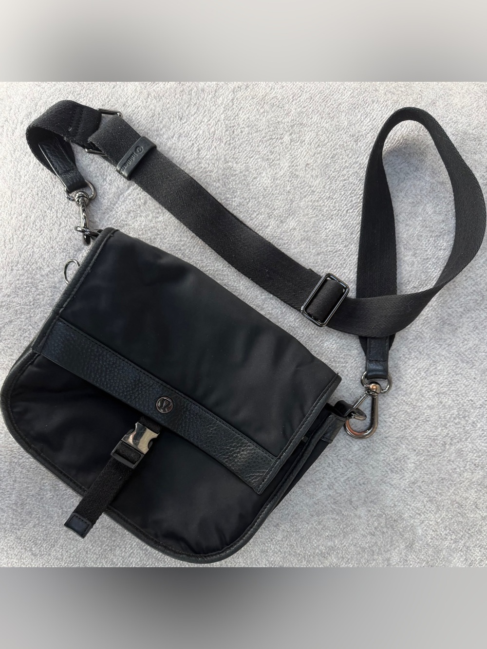 lululemon Black Nylon Now & Always 5L Crossbody Bag with Adjustable Strap